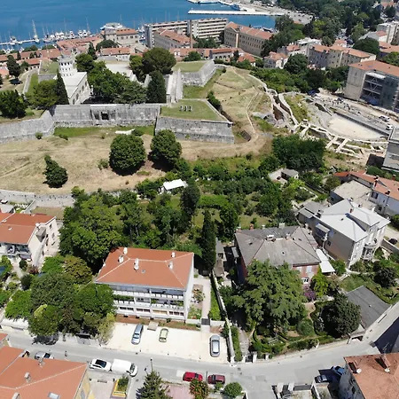 Boutique Joyce Szálloda Póla