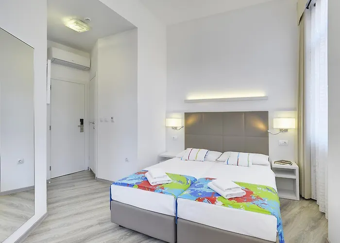 Hotell Boutique Joyce 4*