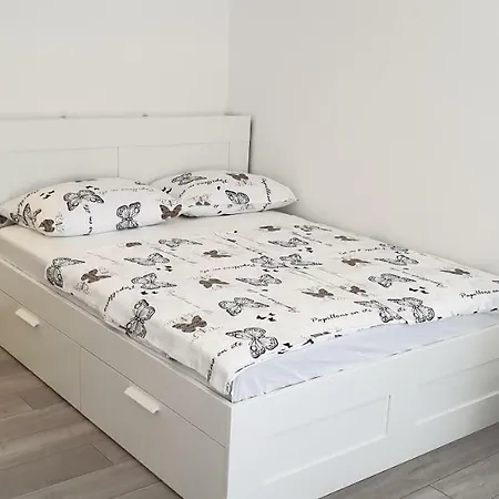 Boutique Joyce Πούλα