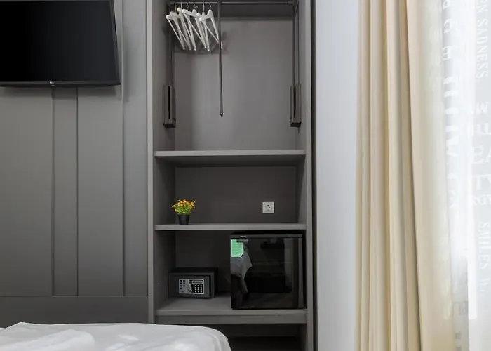 Boutique Joyce 4* Pula