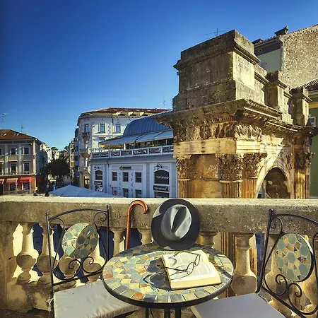 Otel Boutique Joyce 4*